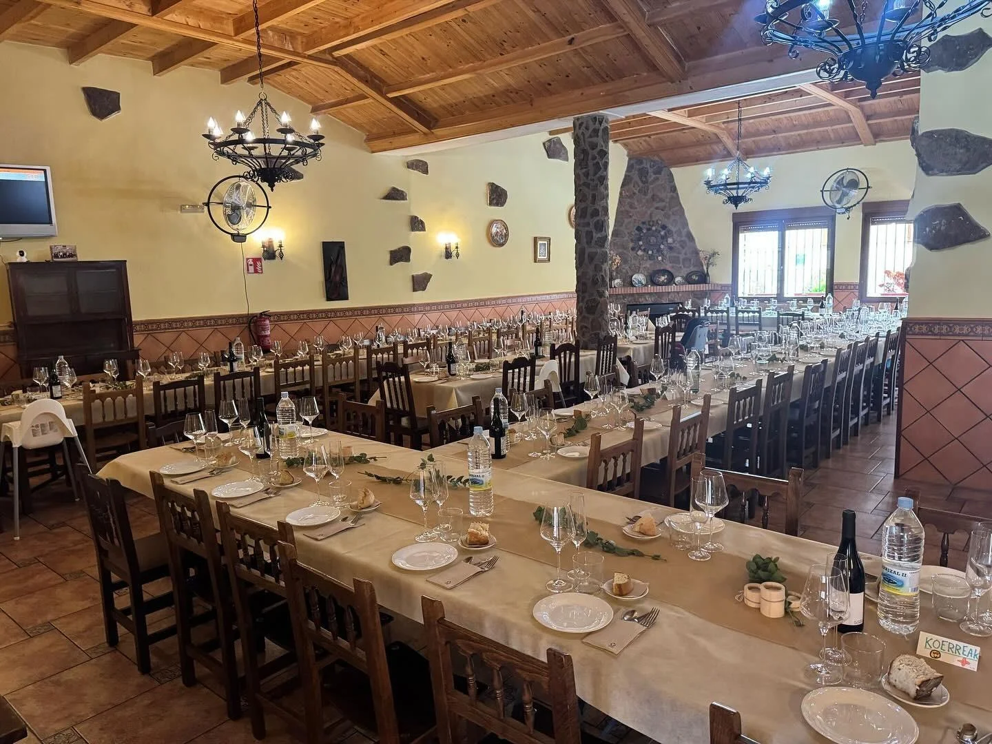 Restaurante rural mixto con chalet