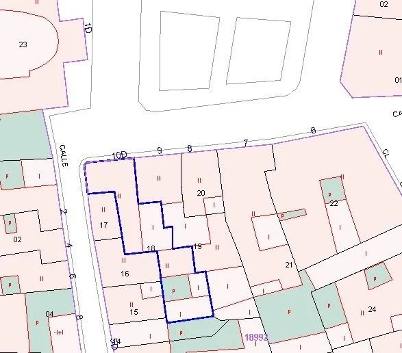 Historic-centre 237 m² redevelopment property