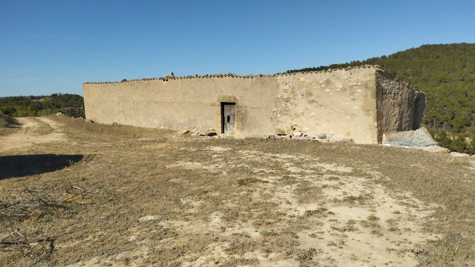 Finca rústica de regadío con construcción agrícola