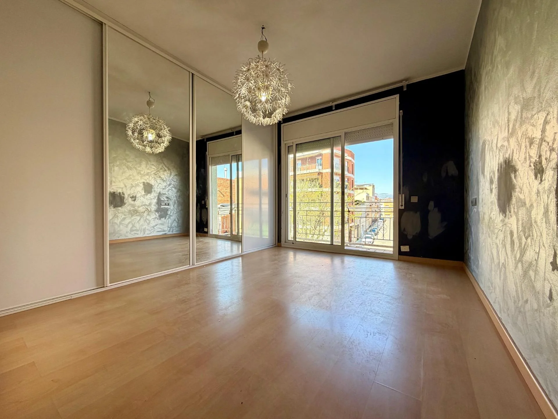 Piso reformado de tres habitaciones en Sabadell