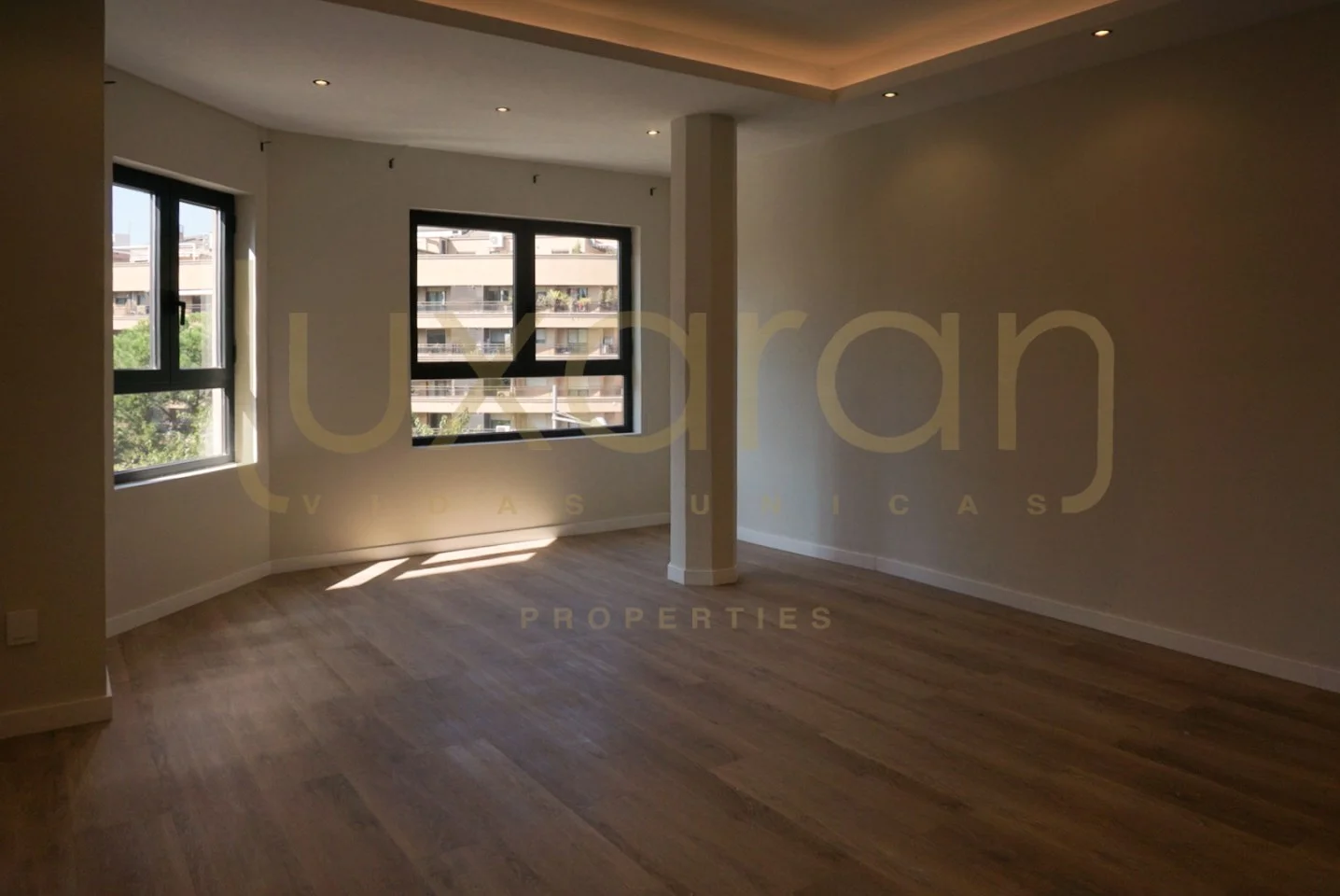 Rehabilitated central flat, 4 bedrooms