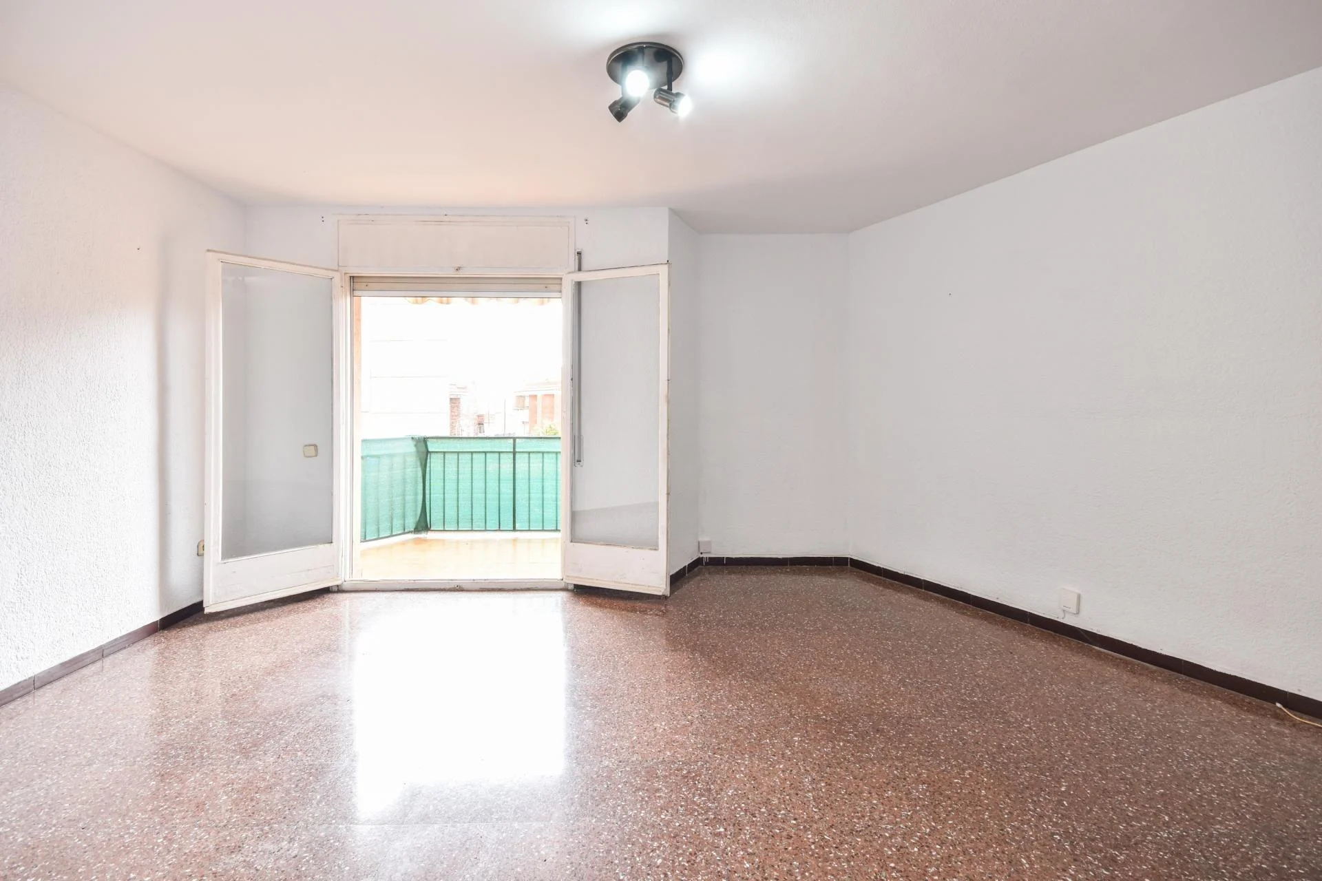 Sant Pere renovation flat, 3 bedrooms