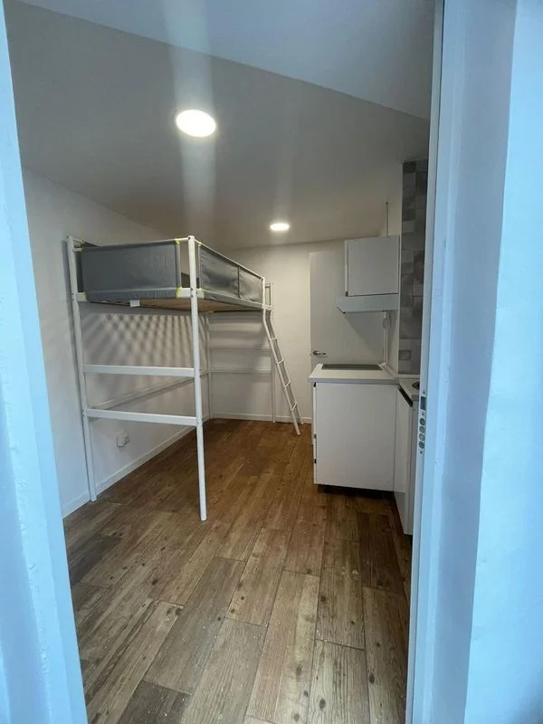 Reformed Barcelona studio, 23 m²