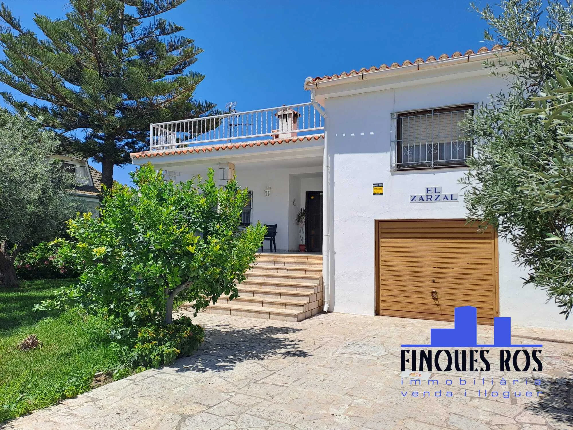 Chalet independiente cerca del mar, 4 dormitorios