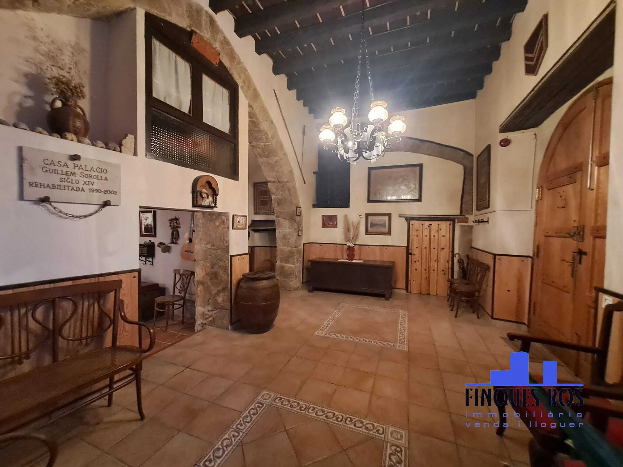 Historic house with 721 m² potential