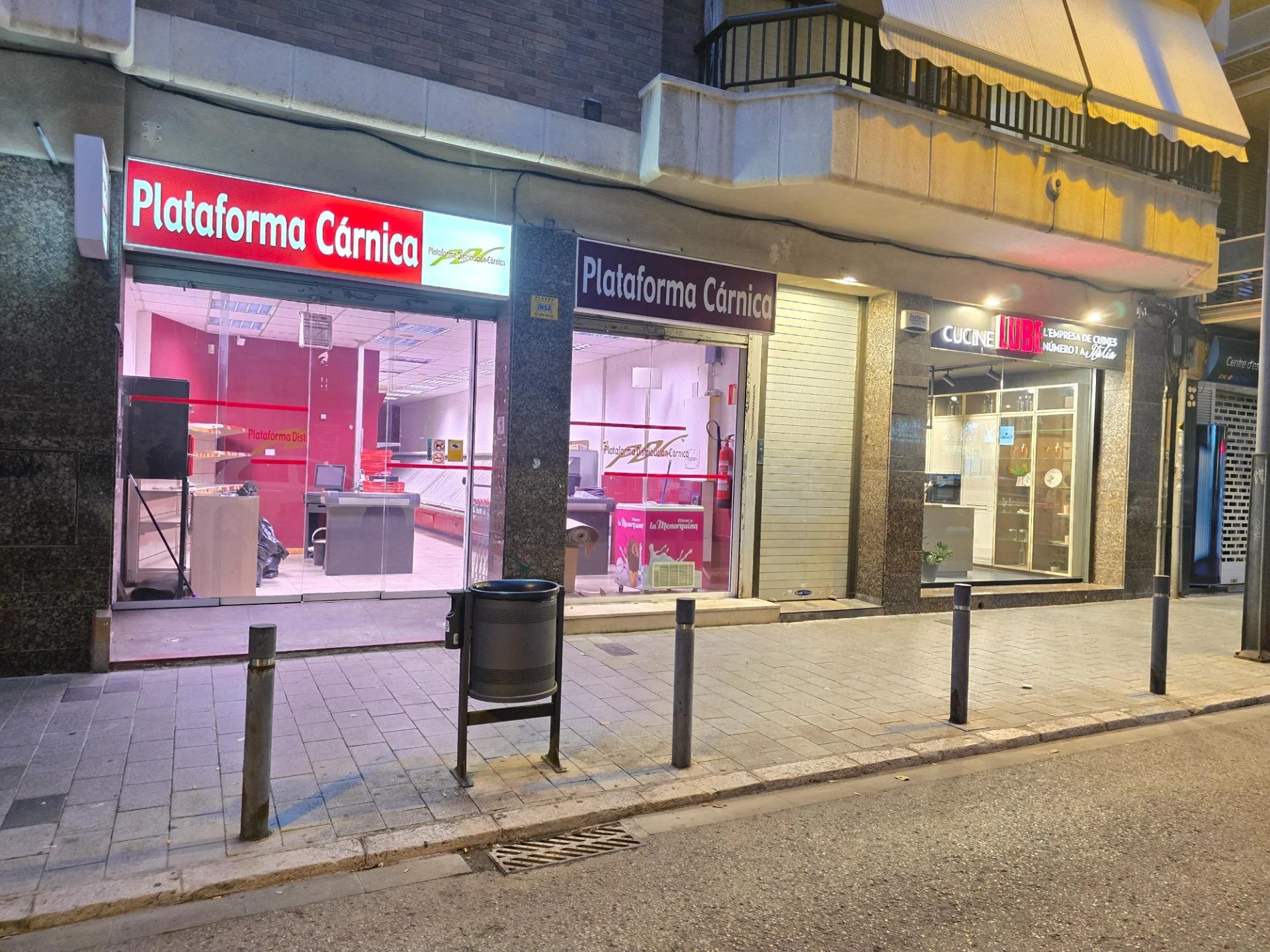 Commercial premises in Centre, 176 m²