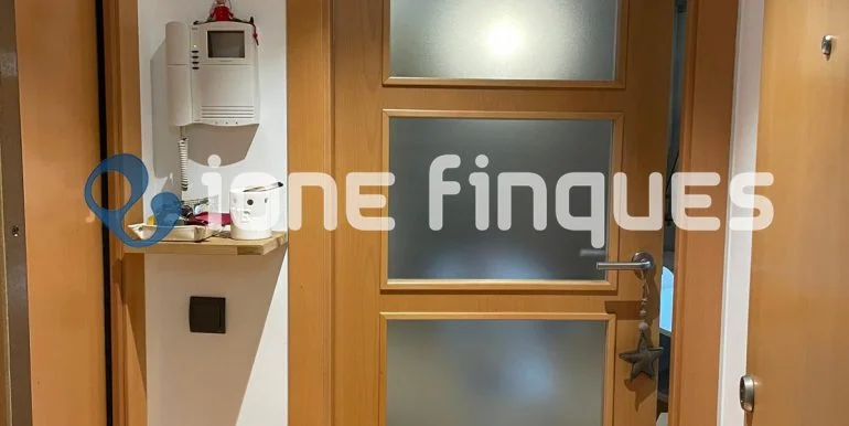 Well-kept Rubí flat, two bedrooms