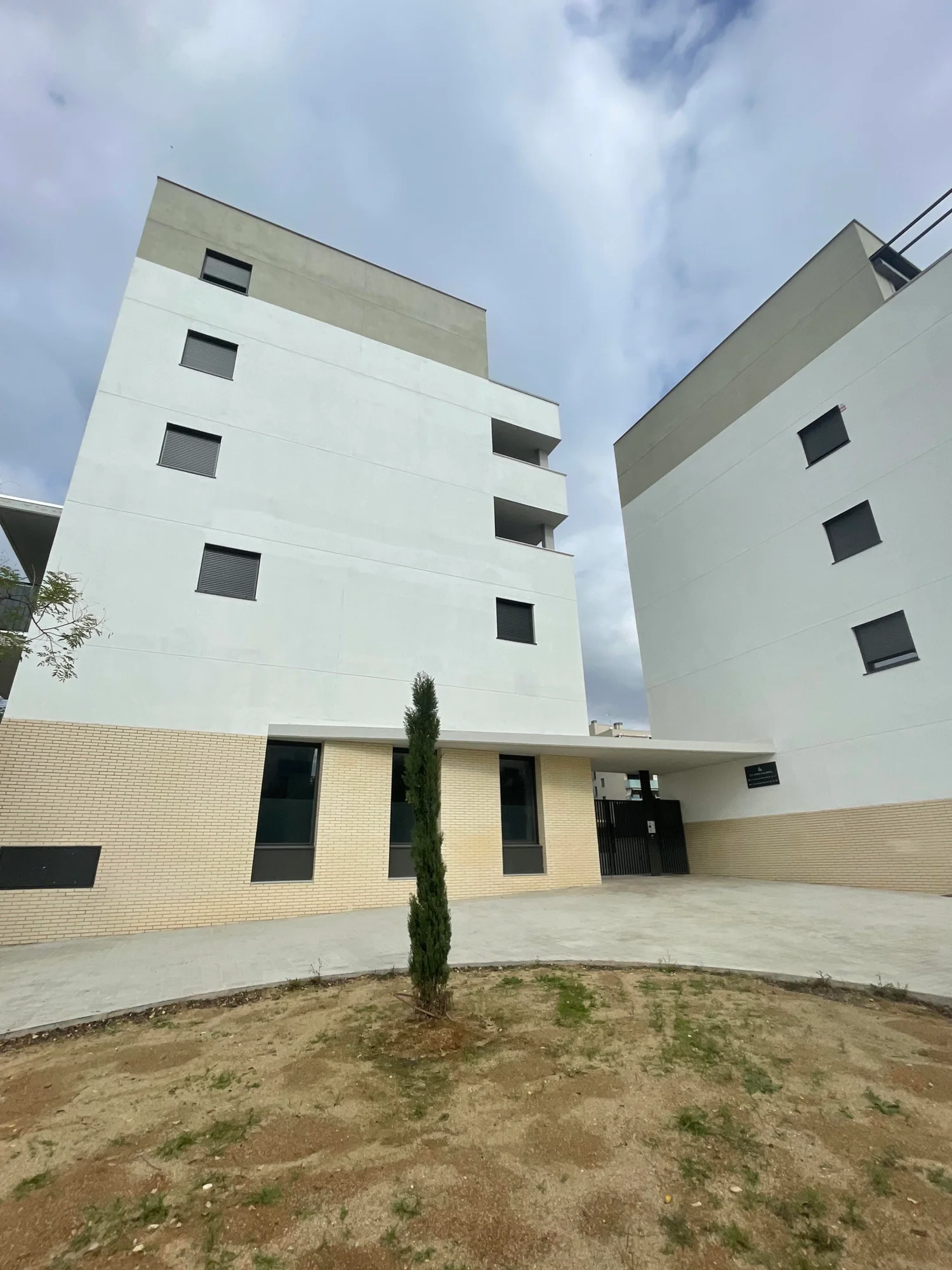 New-build flat near beach, two bedrooms