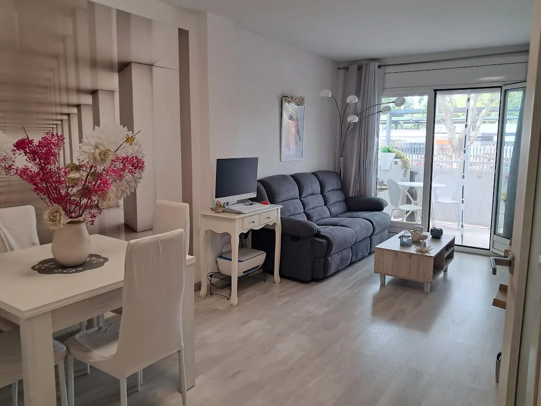 Piso reformado en Calafell, tres habitaciones