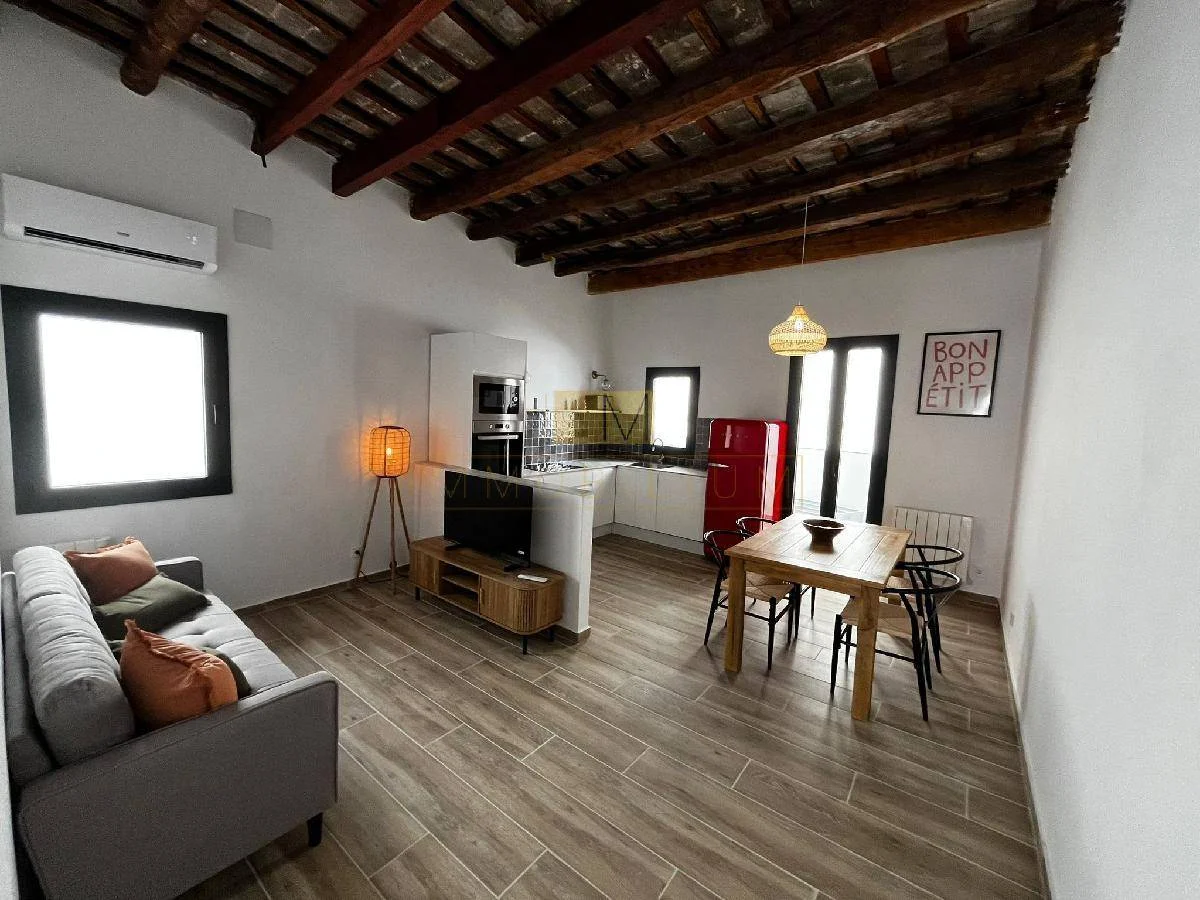 Renovated central flat, 84 m²