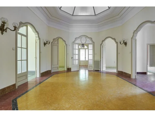 Cardedeu heritage house, eight bedrooms
