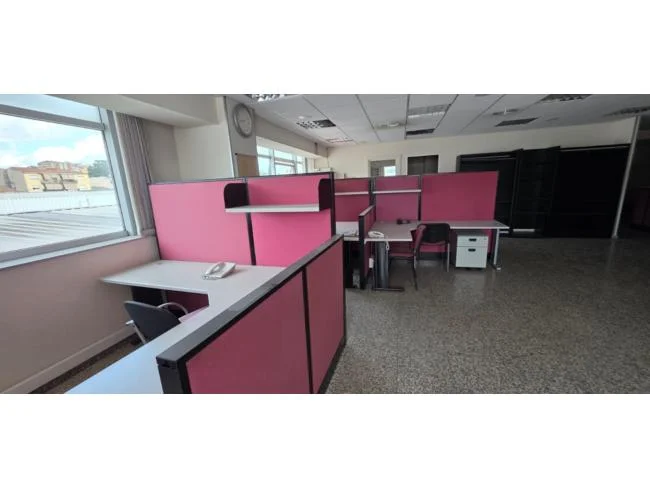 Oficina exterior en Granollers, 150 m² y ascensor