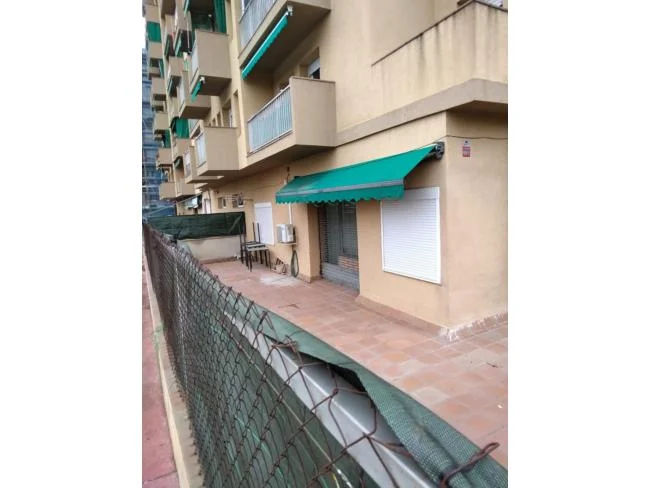 Centre commercial unit, 151 m² usable