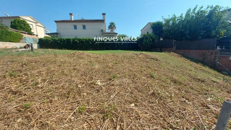 Parcela céntrica de 493 m² en Segur