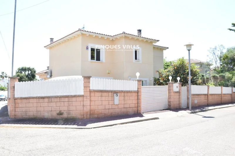 Casa costera en Bonavista con piscina privada