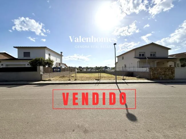 Urban plot in Can Falguera, 448 m²