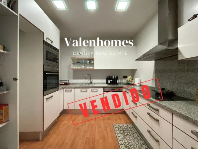 Ground-floor Terrassa flat, three bedrooms