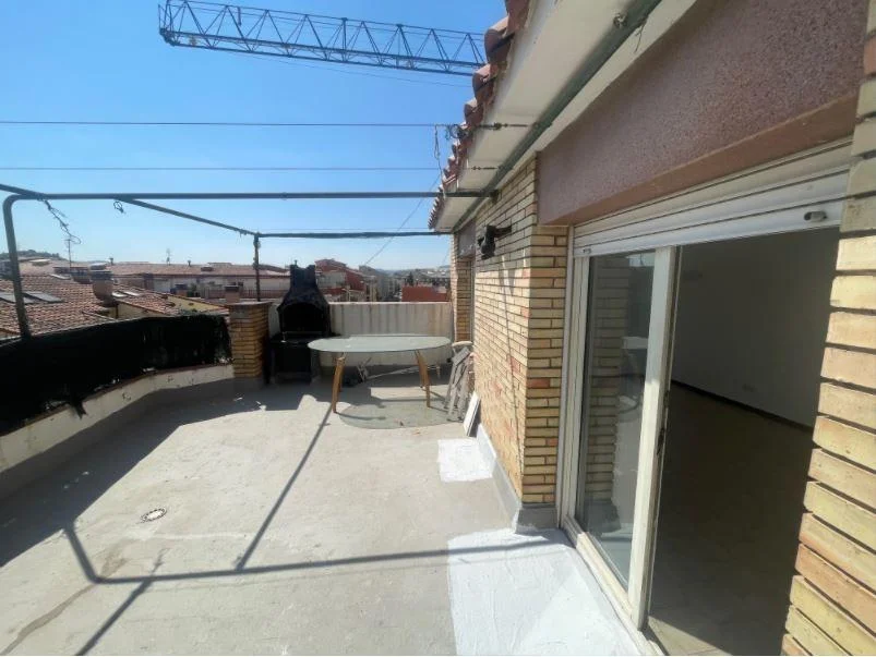 Ático luminoso en Centre con terraza