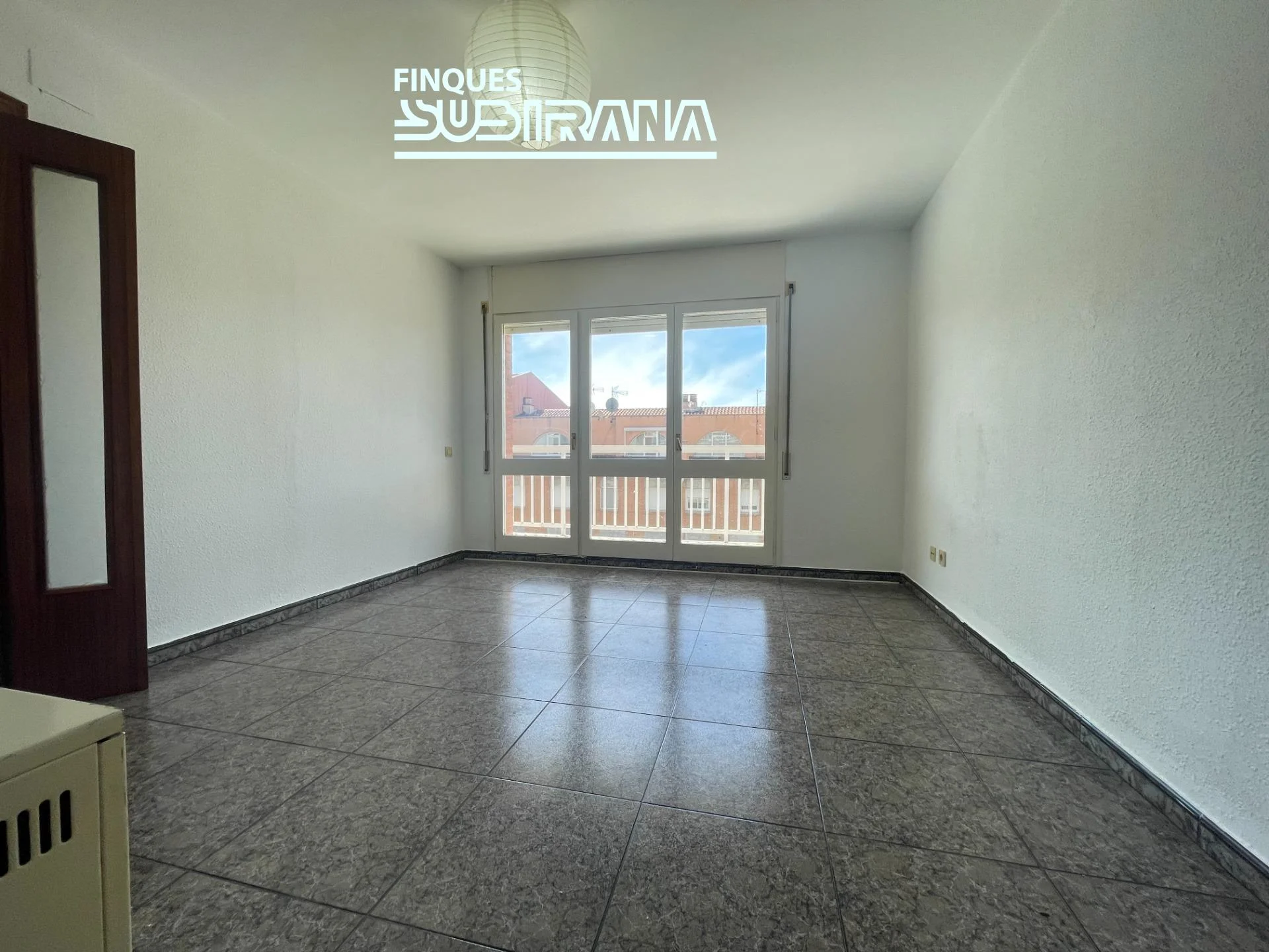 Bright Igualada flat with balcony