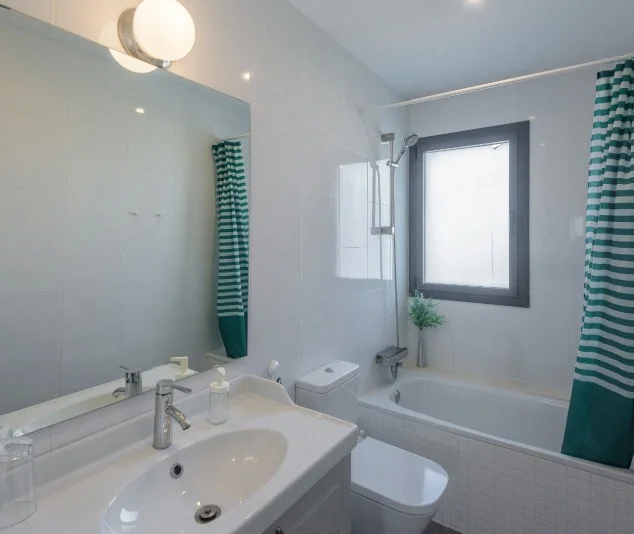 Modern Cambrils chalet, 5 bedrooms