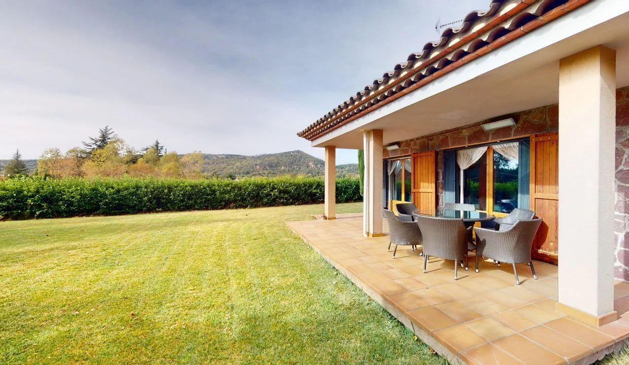 Chalet céntrico en Prades con cinco dormitorios