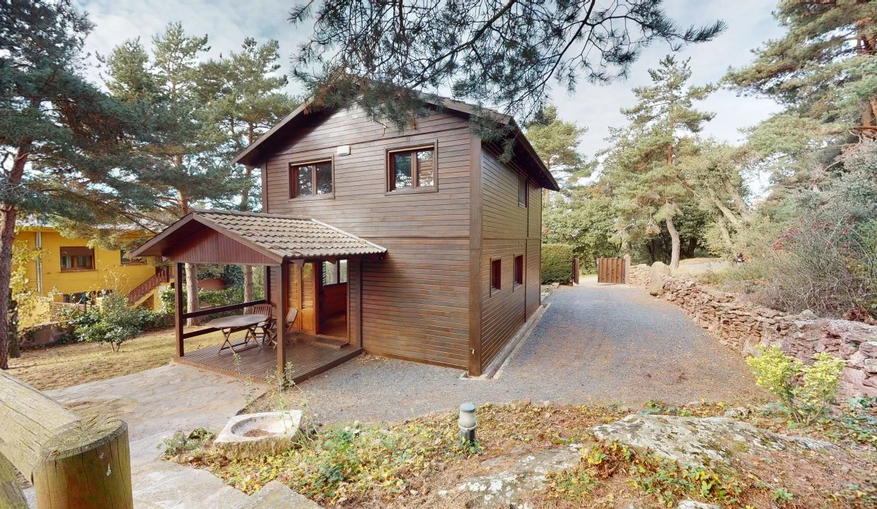 Chalet de madera cerca de Prades, 3 dormitorios
