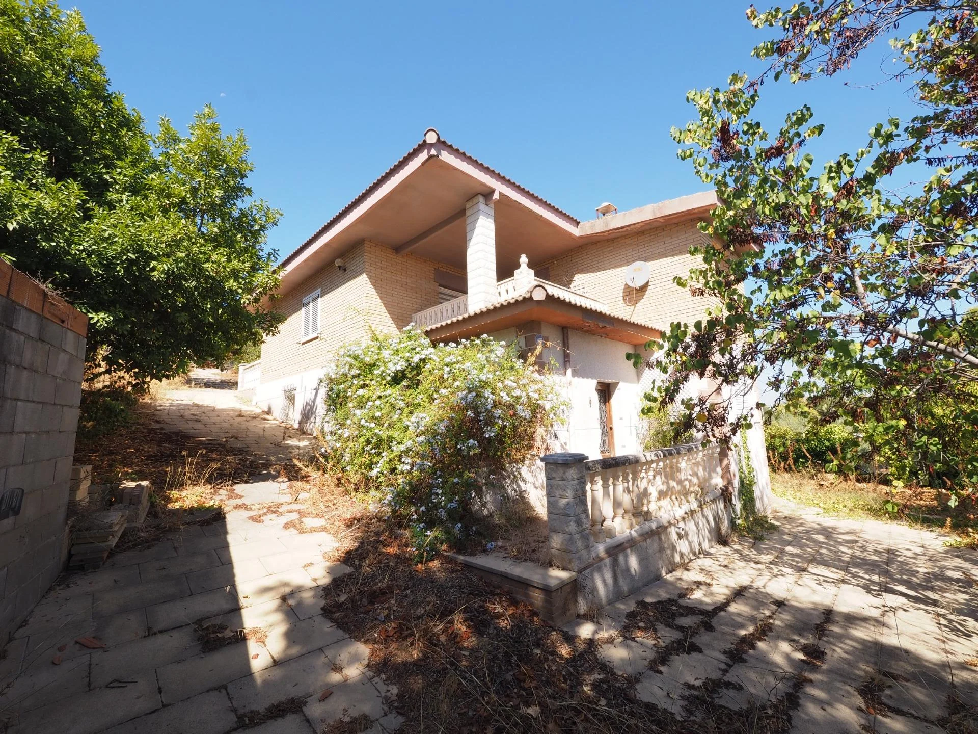Mediona renovation house with private pool