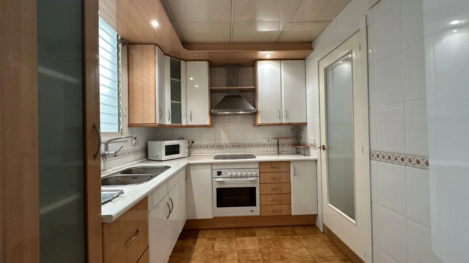 Piso céntrico en Amposta, cuatro habitaciones