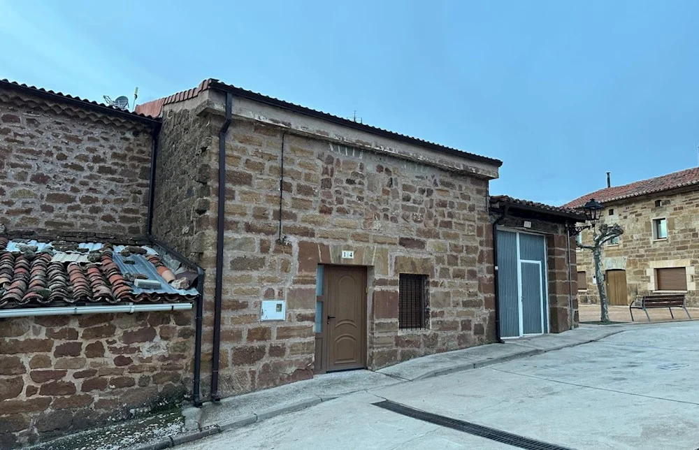 Casa reformada con potencial de ampliación