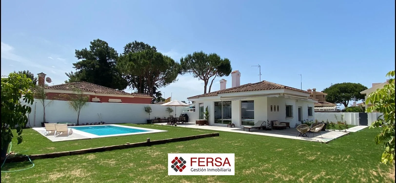 Reformed El Aguila chalet with pool
