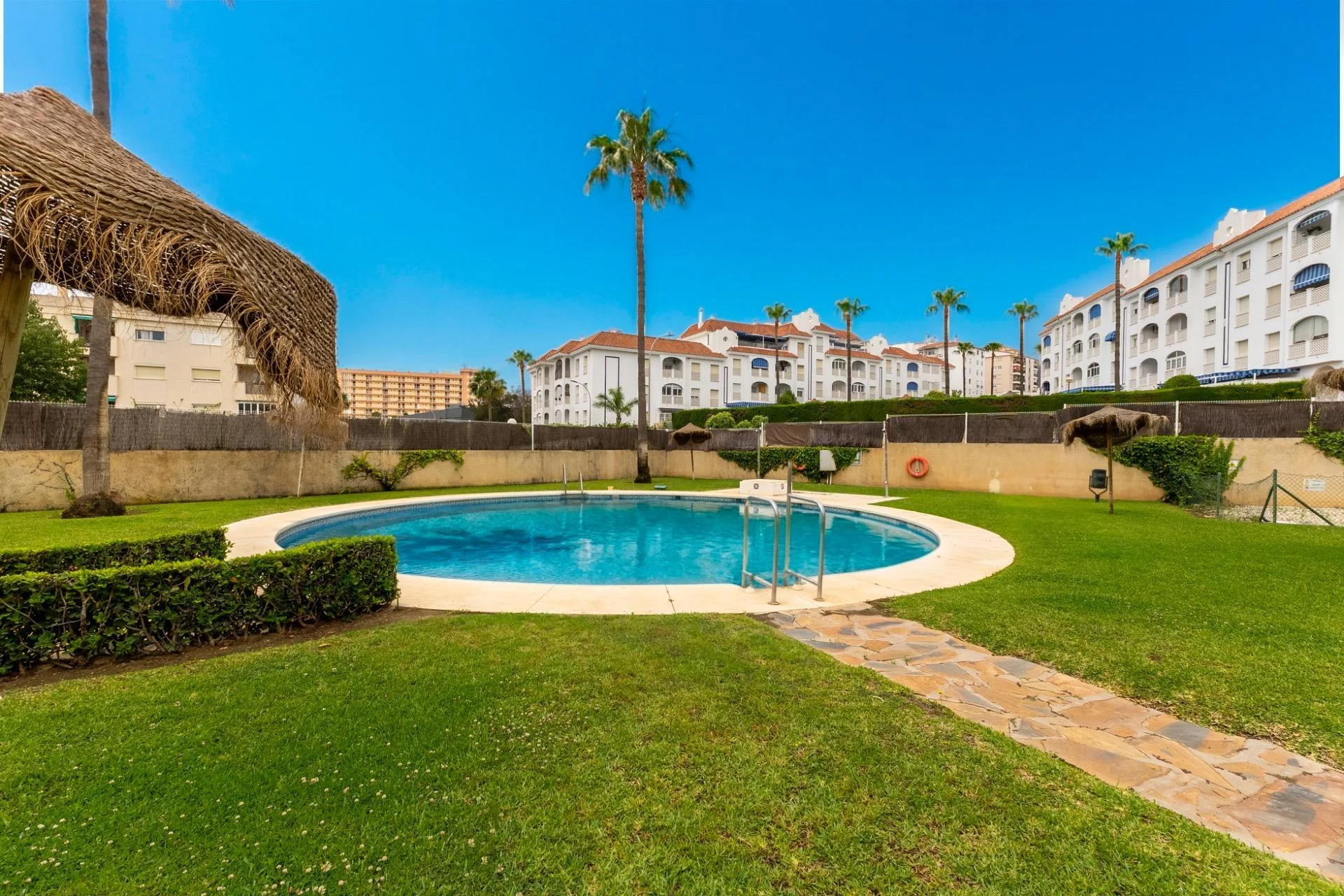 Spacious El Pinillo apartment, 3 bedrooms