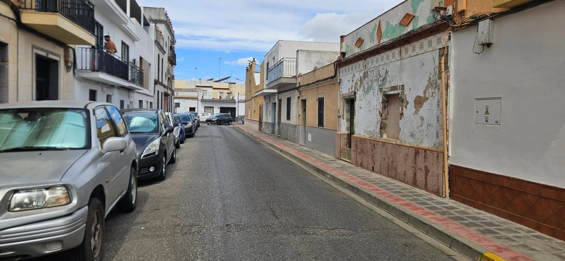 Urban plot with redevelopment potential