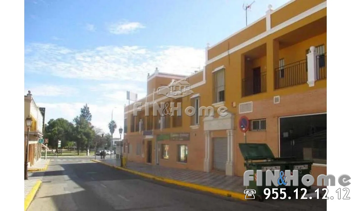 Local comercial en Bormujos, 189 m², reforma