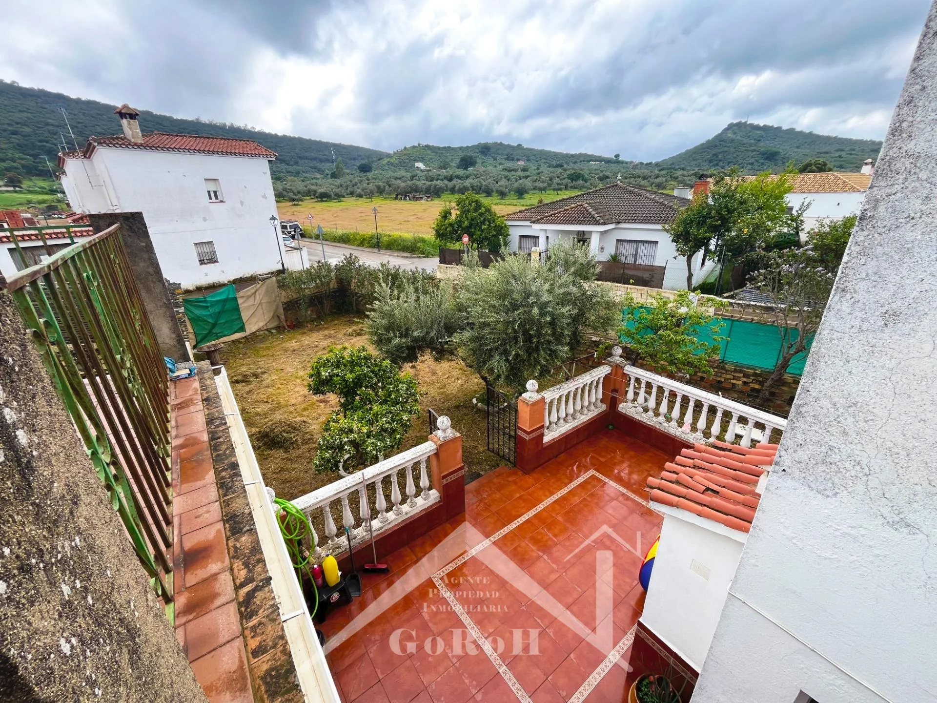 Chalet con dos viviendas en Sierra Norte