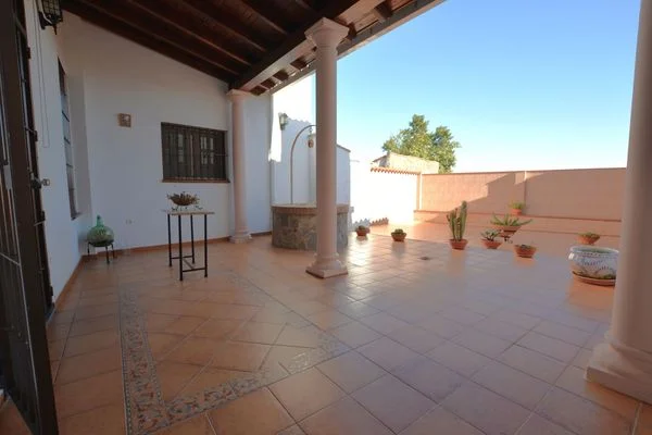 Multi-unit townhouse with rental upside