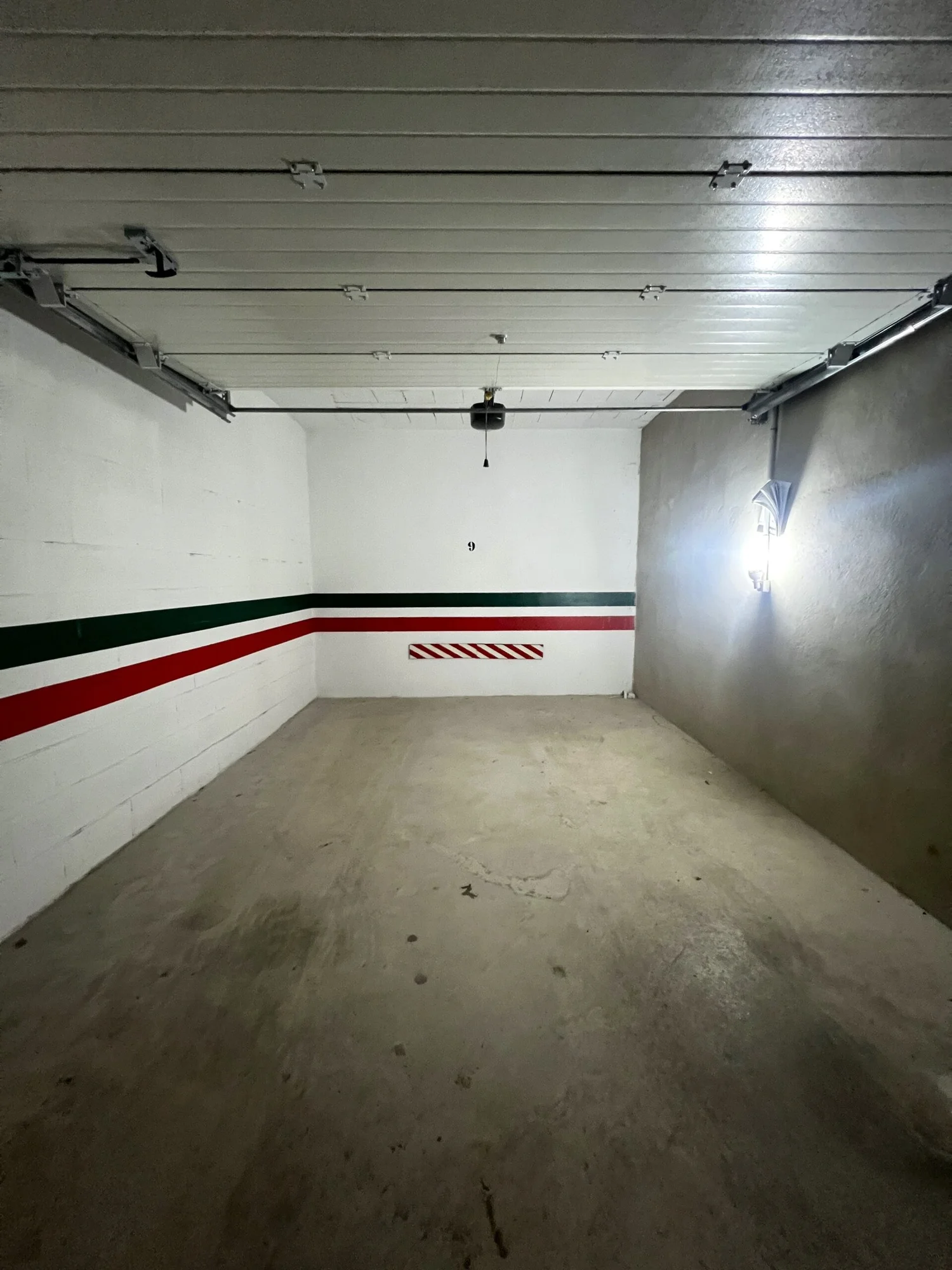 Garaje cerrado en Estepa, 17 m²