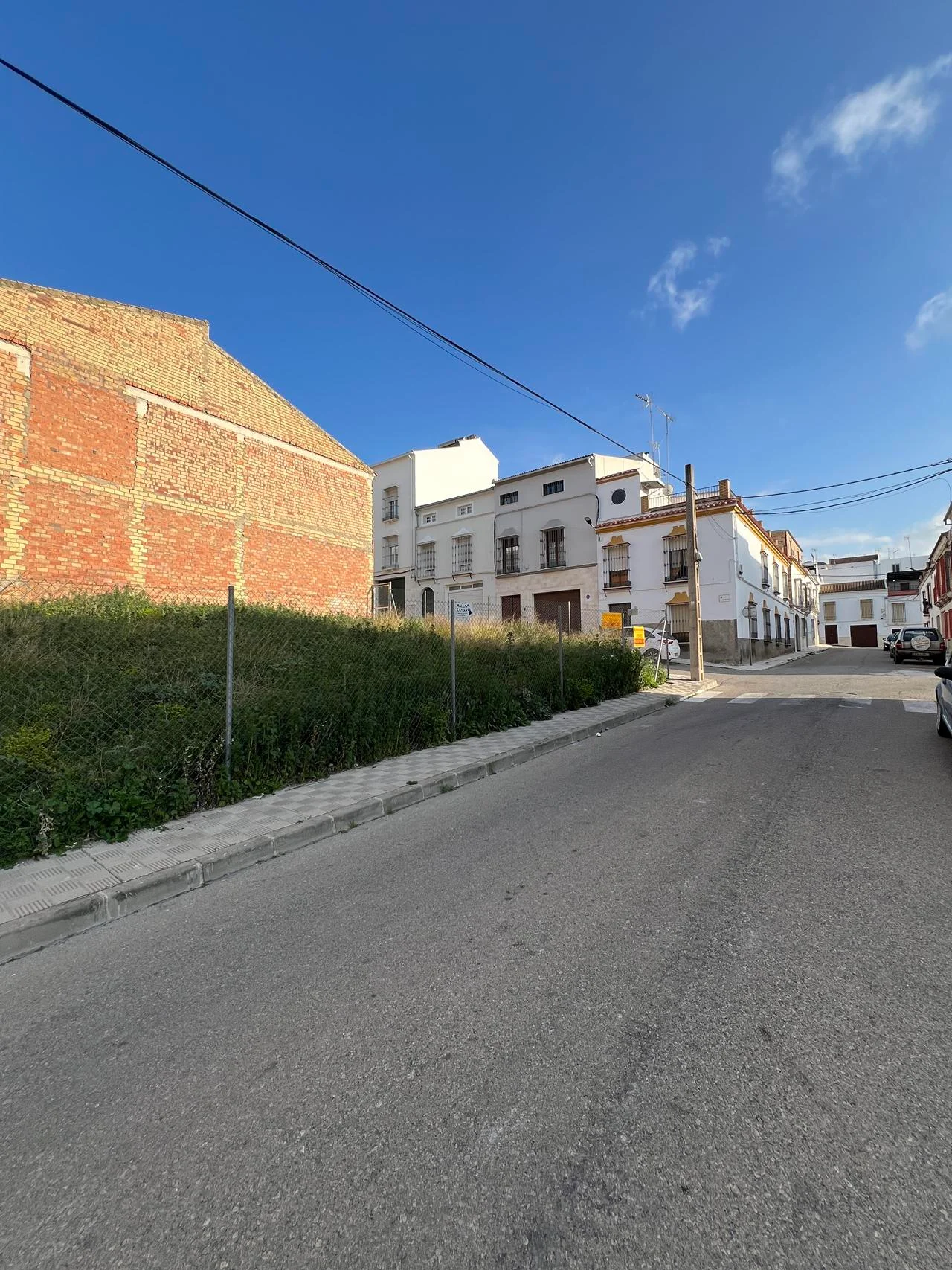 Solar urbano en esquina en Estepa