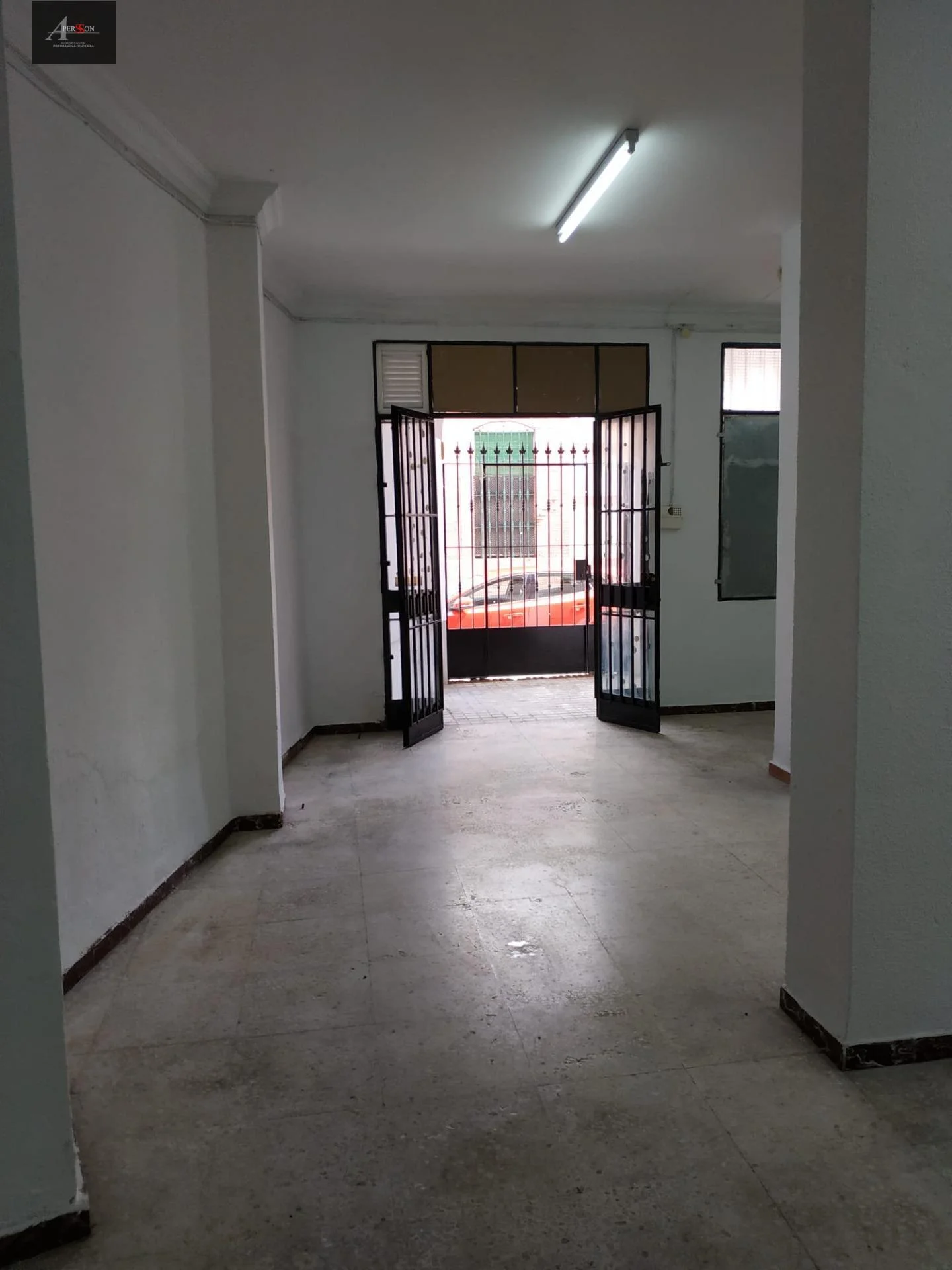 Local comercial céntrico en Écija, 346 m²