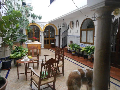 Casa de tres plantas en Écija, 7 dormitorios