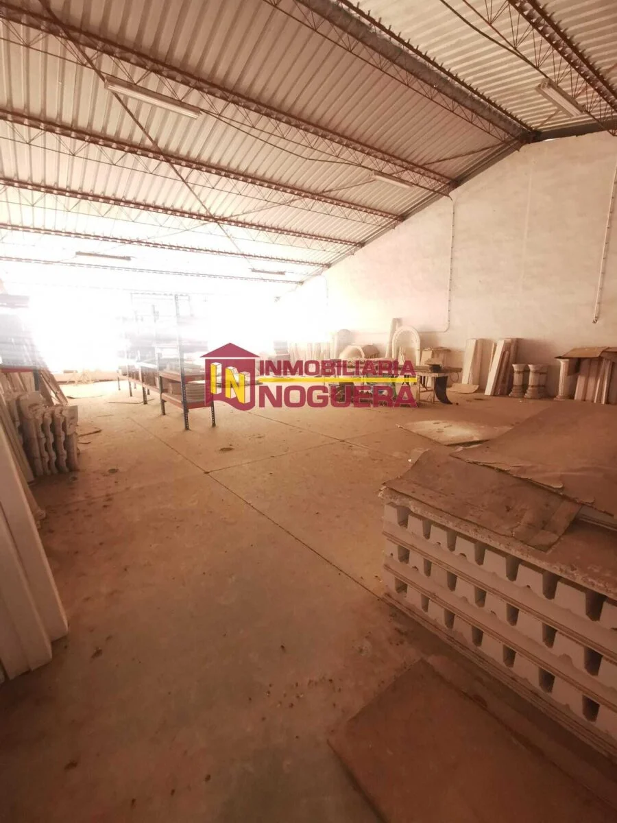 Nave industrial en Écija, 400 m²