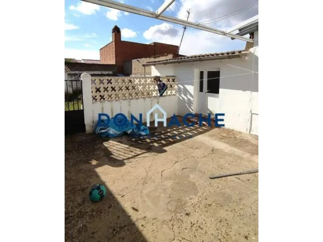 Casa en Torremayor con cuatro habitaciones