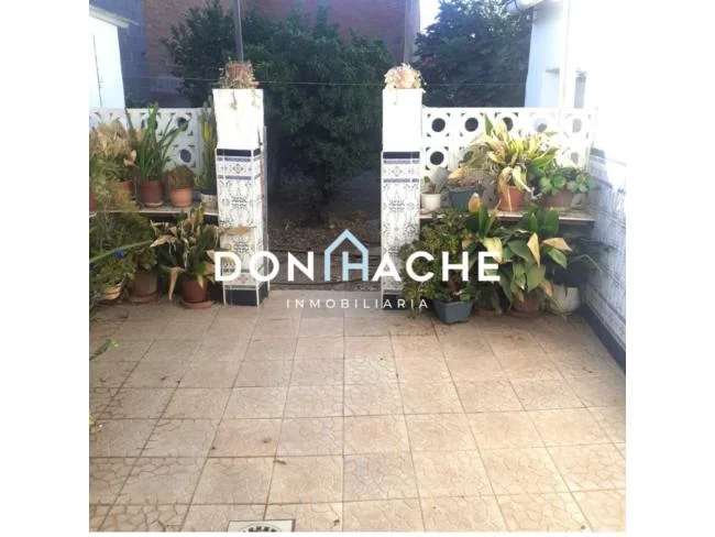Casa amplia en Torremejía, cinco dormitorios