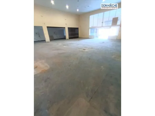 Nave industrial en Mérida, 1.500 m²