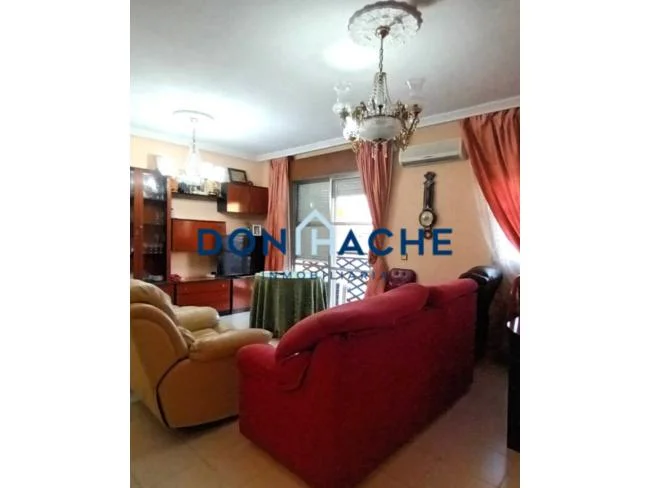 Piso de cuatro dormitorios con terraza en Mérida