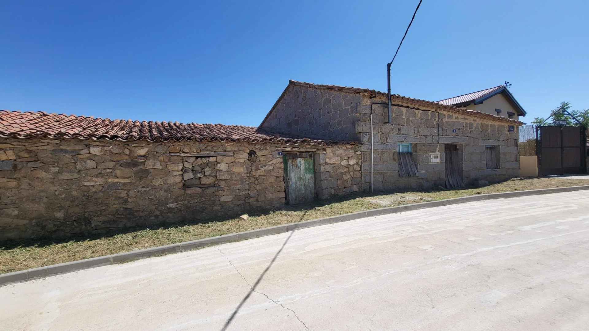 Reform house near Ávila, four bedrooms