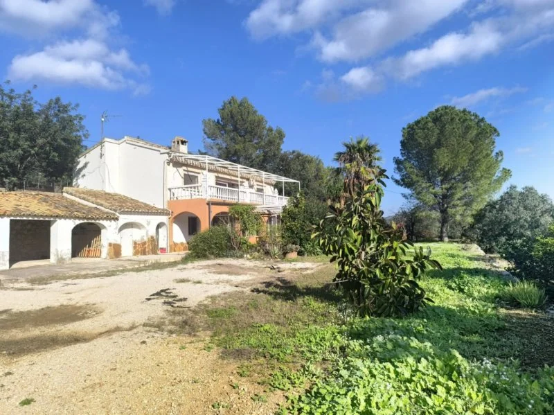 Villa near Parcent with sea views