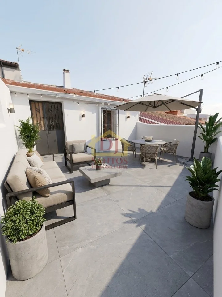 Ground-floor house with garden