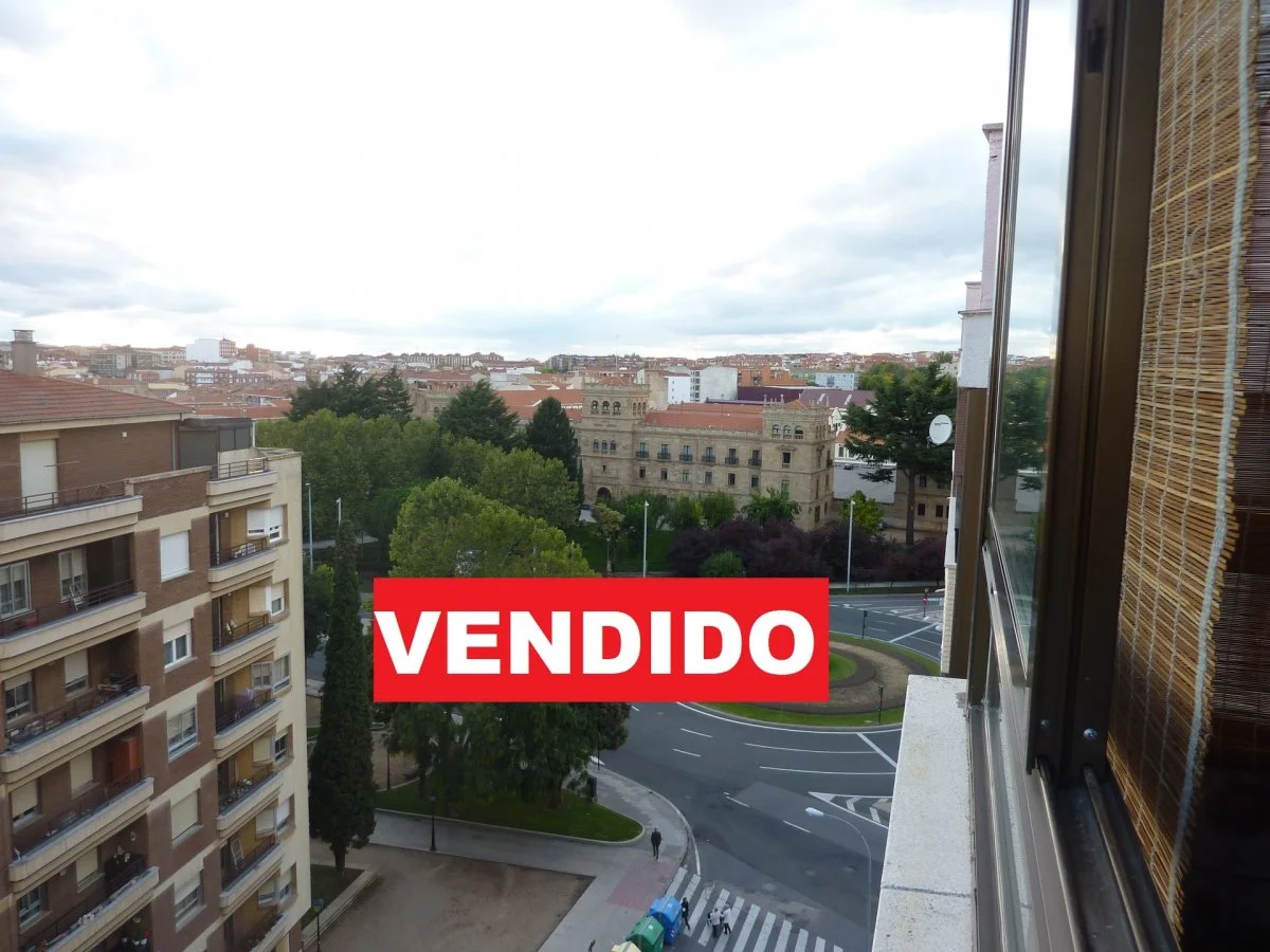 Piso reformado en Salamanca, cuatro dormitorios