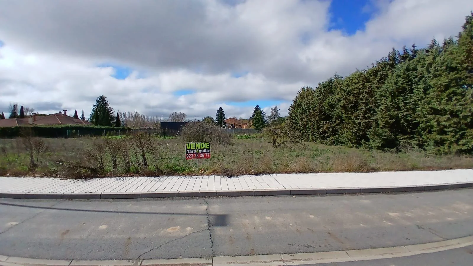 Parcela urbana con 400 m² edificables