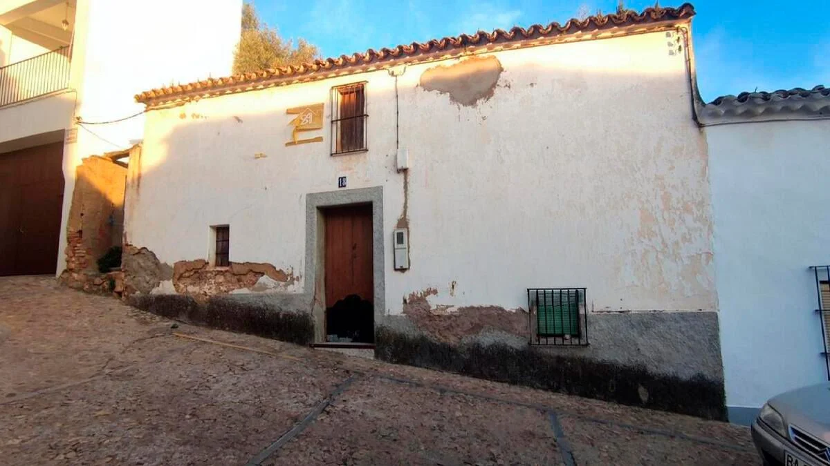 Three-bedroom house in Hornachos